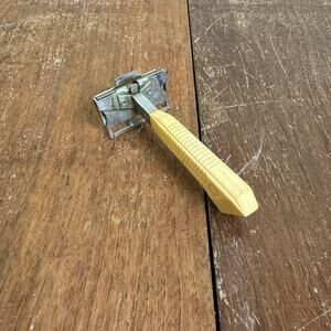 Gem Featherweight Vintage Single Edge Safety Razor‎ Reusable metal Bakelite?